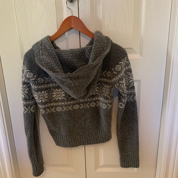 Cropped Zara wool hooded sweater - Picture 3 of 5